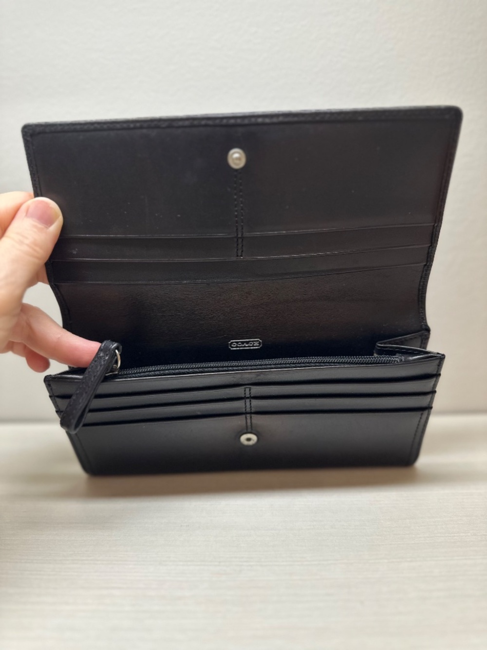 Coach Leather Wallet (VINTAGE)